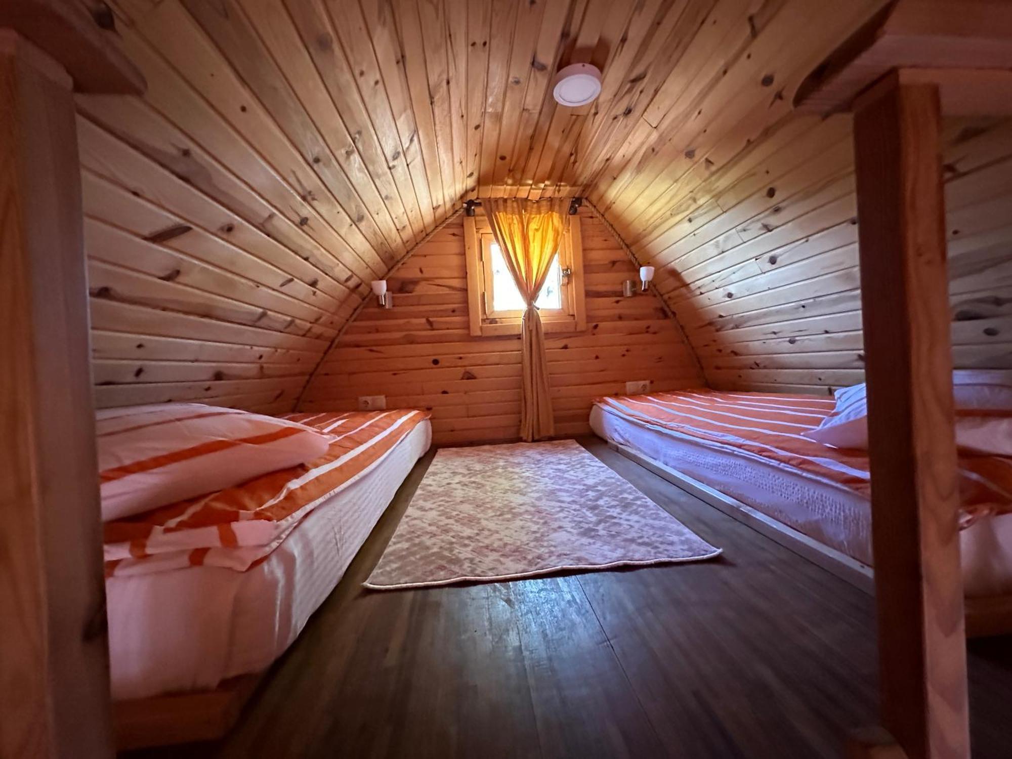 Otantik Tas Ev Bed & Breakfast Dalaman Exterior photo