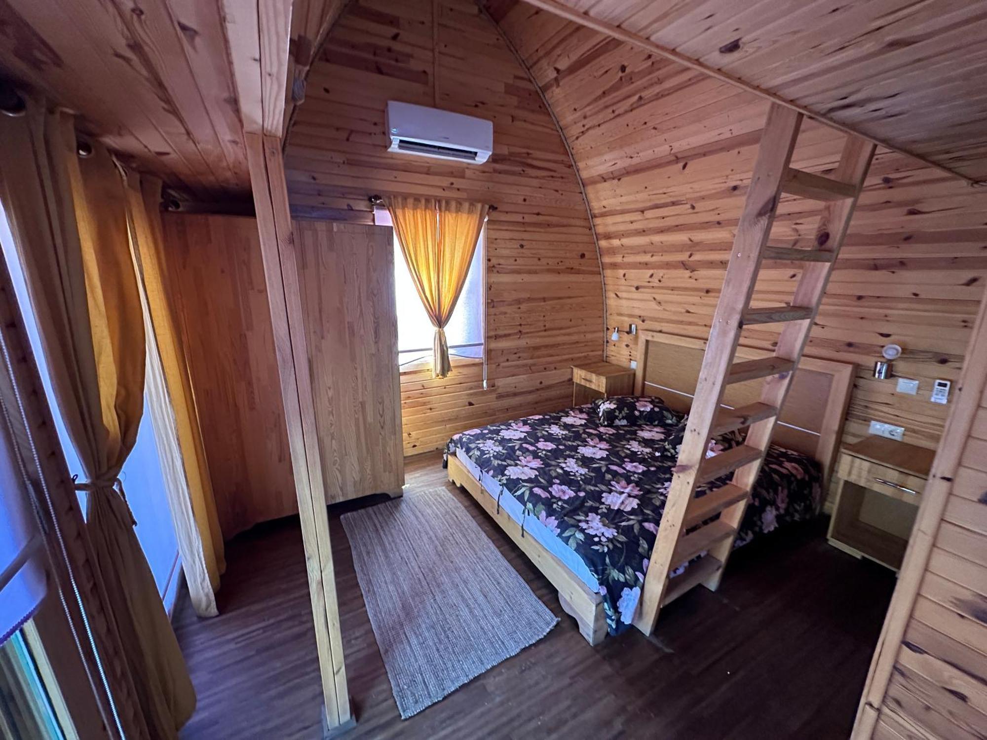 Otantik Tas Ev Bed & Breakfast Dalaman Exterior photo