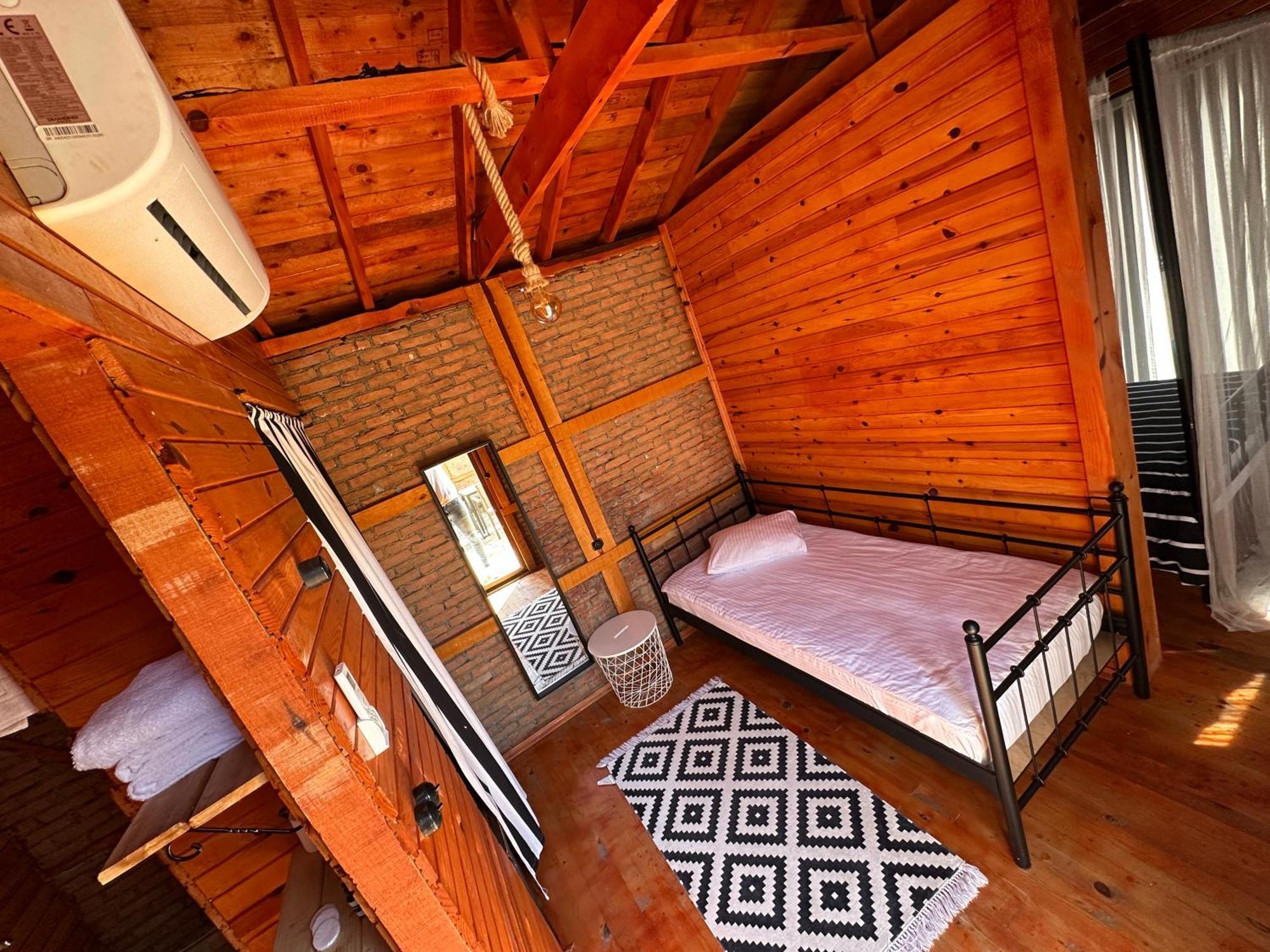Otantik Tas Ev Bed & Breakfast Dalaman Exterior photo