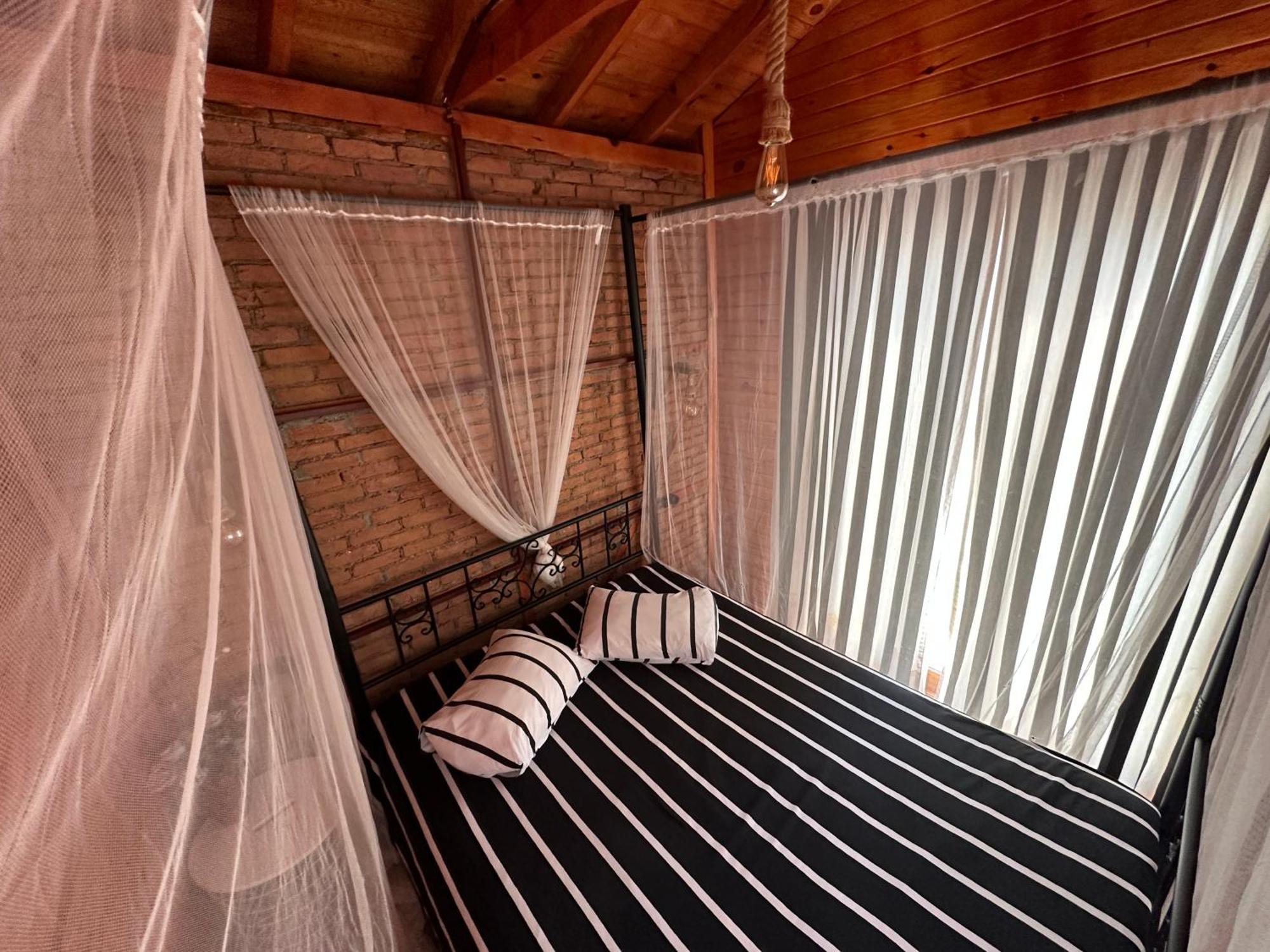 Otantik Tas Ev Bed & Breakfast Dalaman Exterior photo
