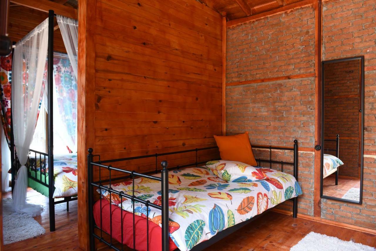 Otantik Tas Ev Bed & Breakfast Dalaman Exterior photo
