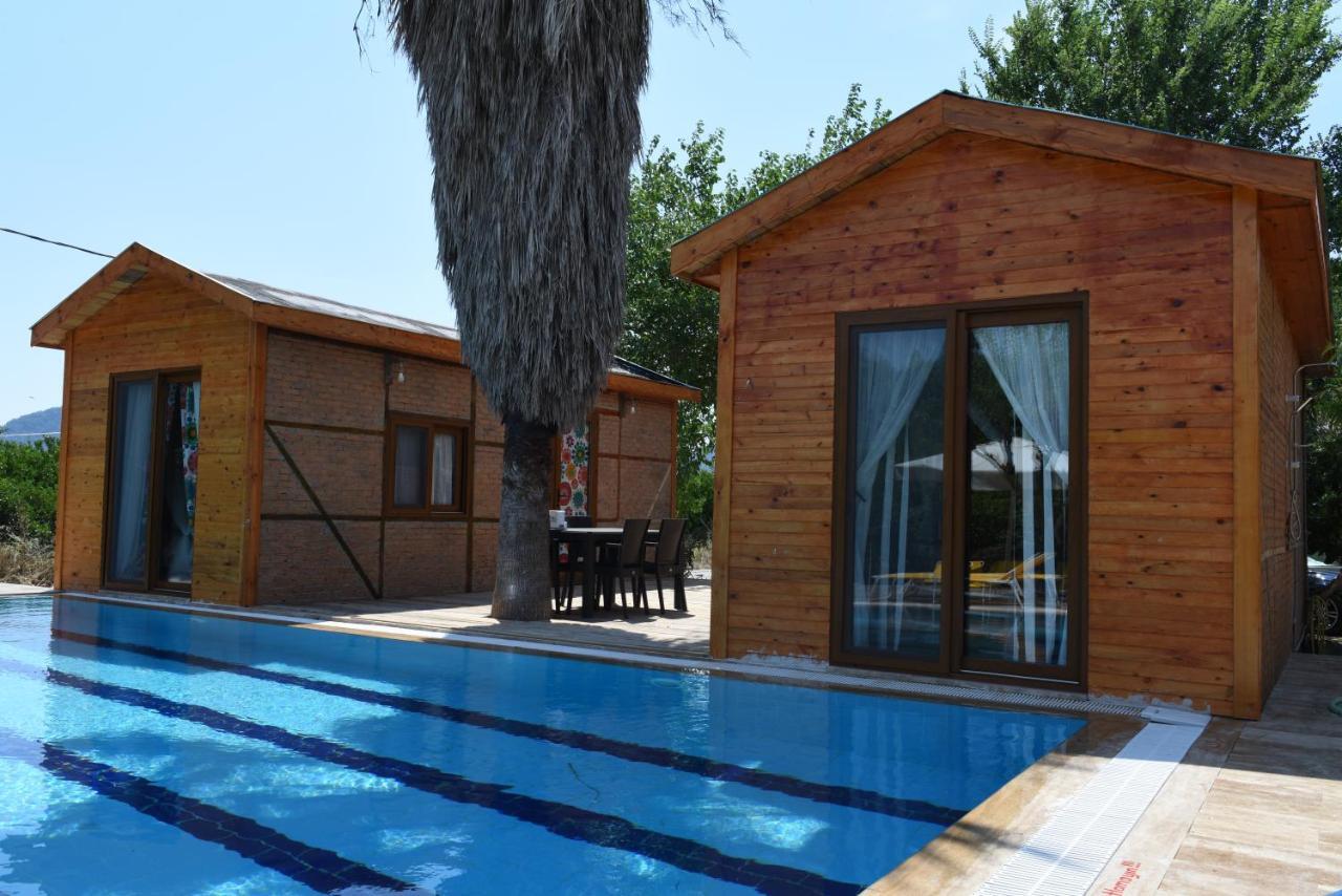 Otantik Tas Ev Bed & Breakfast Dalaman Exterior photo
